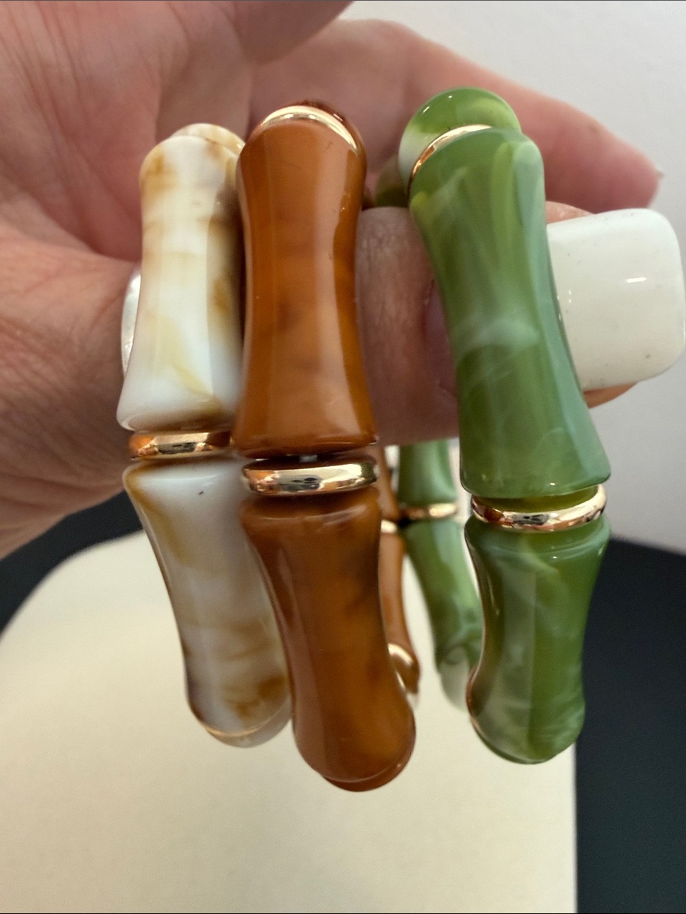 Piper K | Marbled Neutral Colored Bangle Stretch Bracelets - Picture 6 of 7